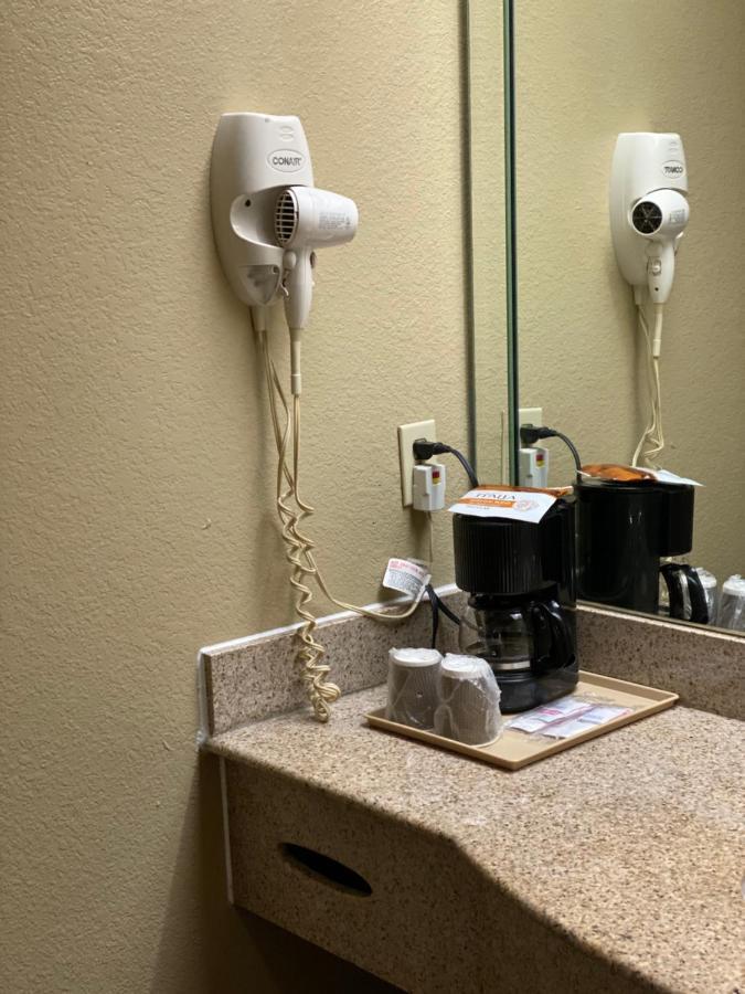 Lotus Inn Pearland Kültér fotó